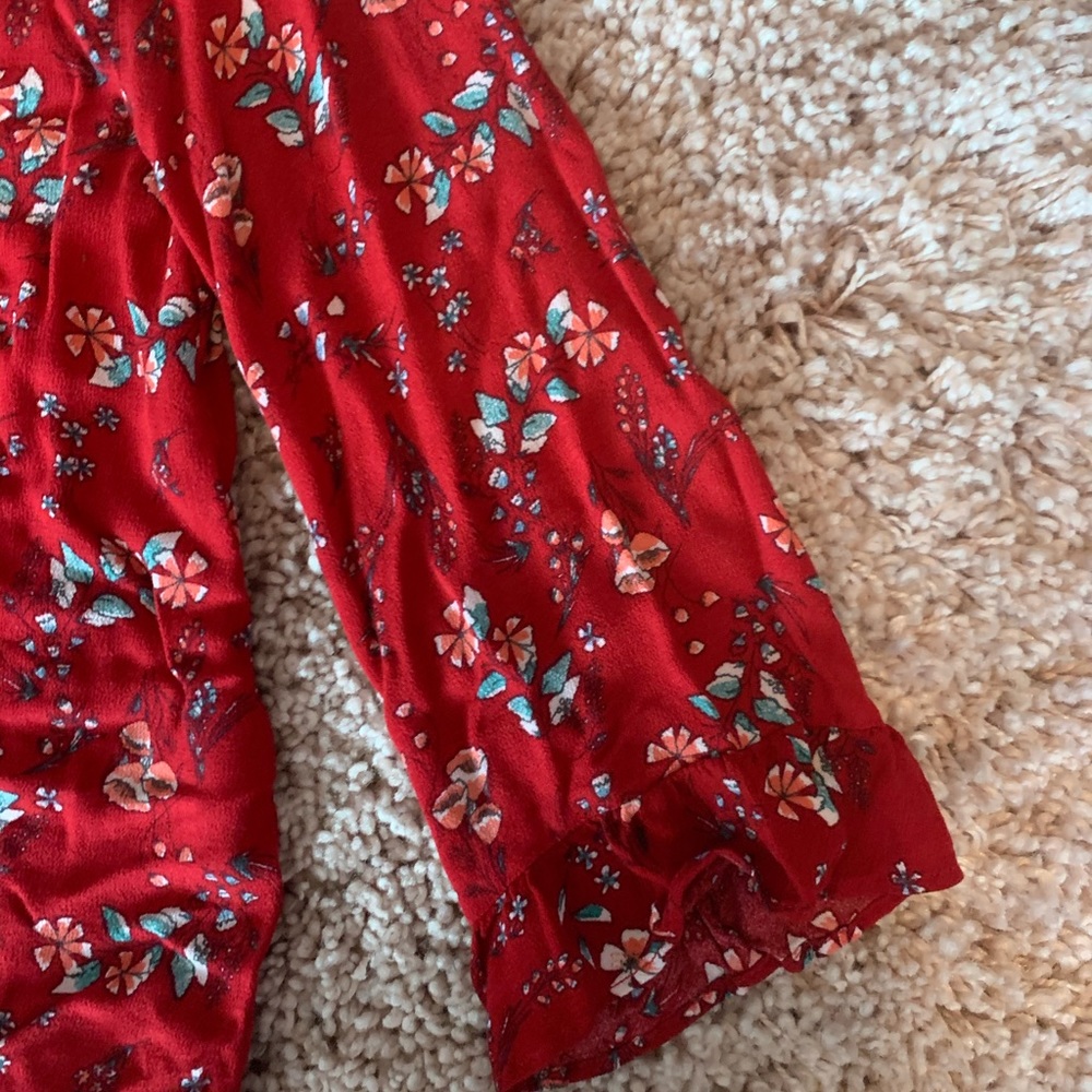 Red flowered GAP blouse - Picture 2 of 4
